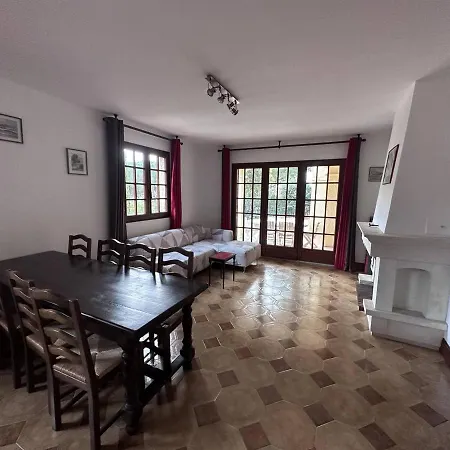 Location Familiale Aux Issambres : T4 Avec Piscine Partagee, Clim, A 350m De La - Fr-1-768-38 Apartment